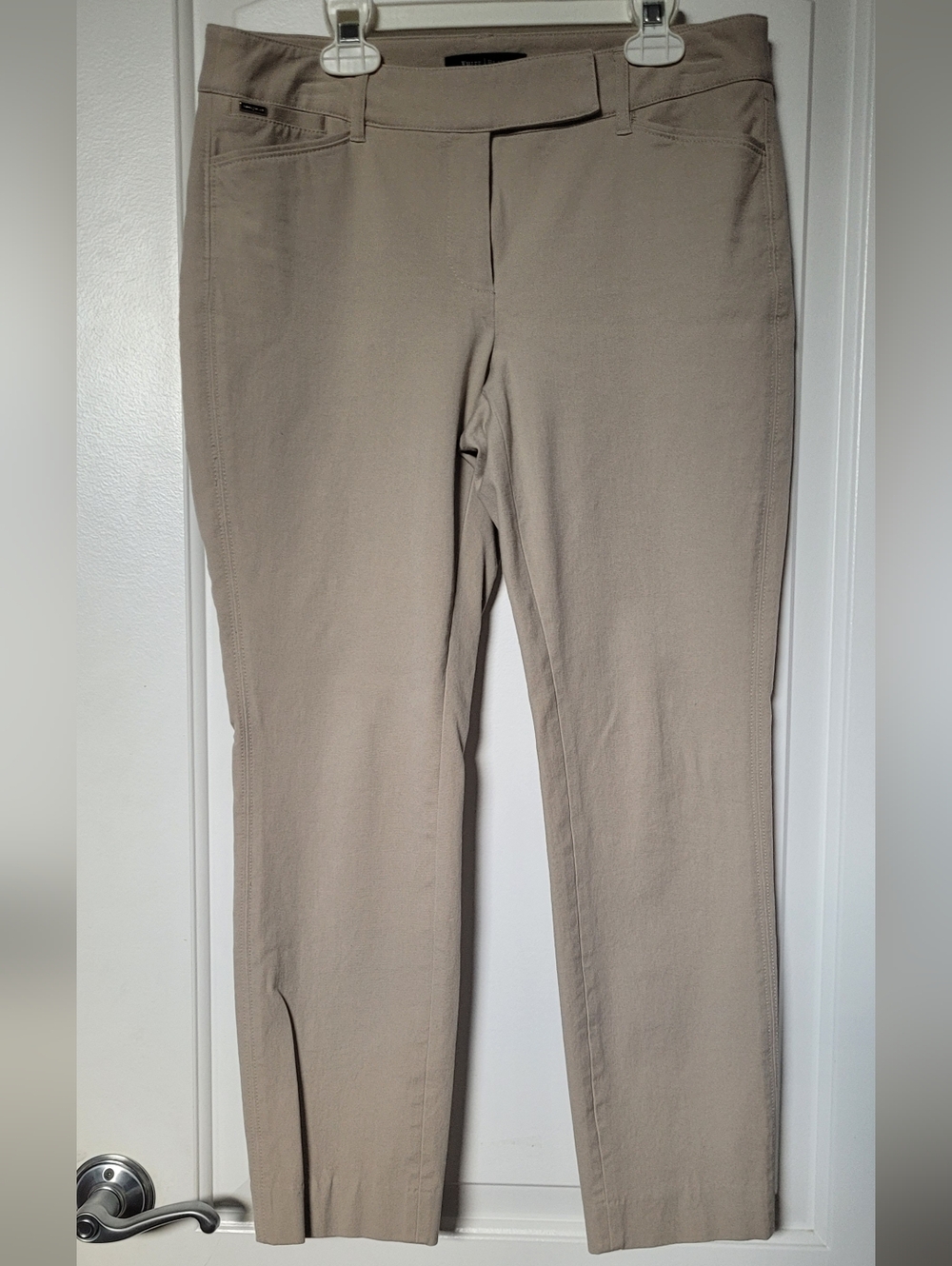 White House Black Market Khaki Ankle Pants, Flat Front, Sz 4